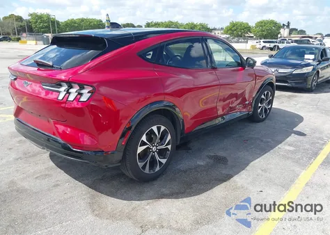 2023 Ford Mustang Mach-E Premium z USA, uszkodzony, nr VIN 3FMTK3SUXPMB05852